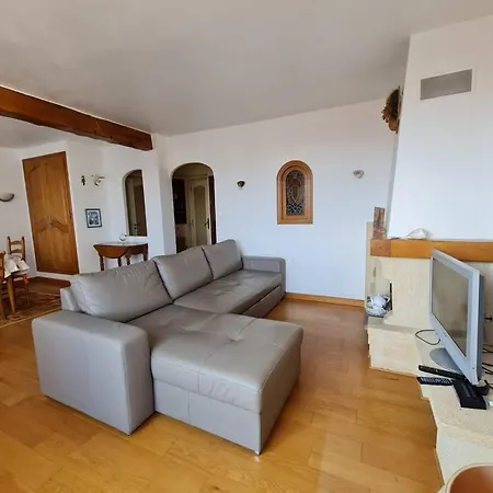 Apartman Les Lauriers